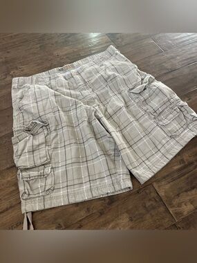 Vintage Men’s Baggy Lee Dungarees Plaid Heavy Tan Cargo Shorts